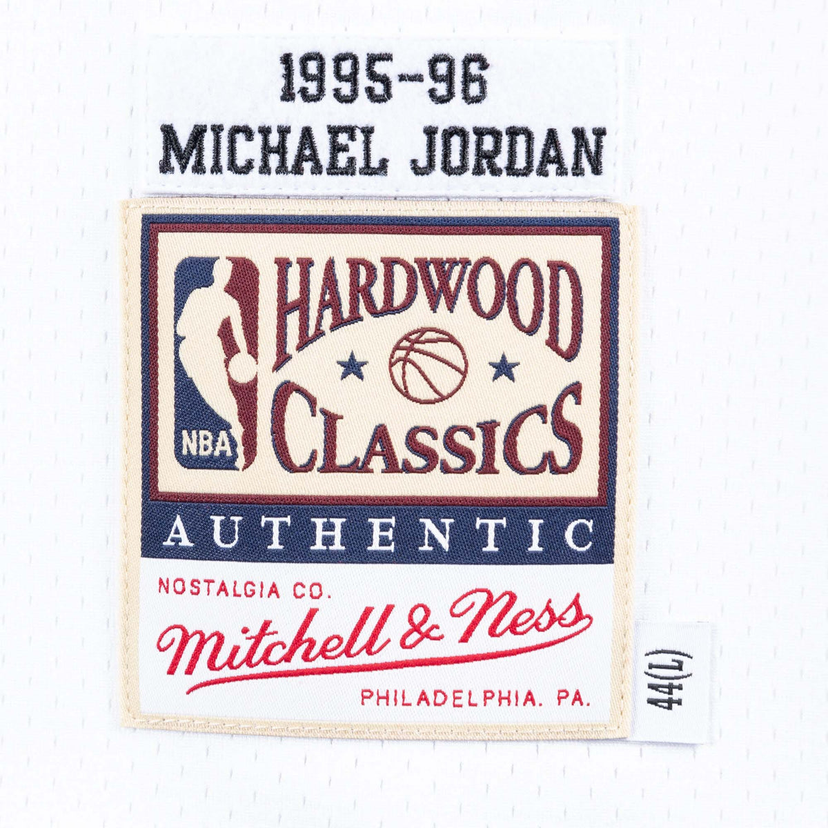 Chicago Bulls Mitchell & Ness Authentic Jersey Home Michael Jordan 1995-96